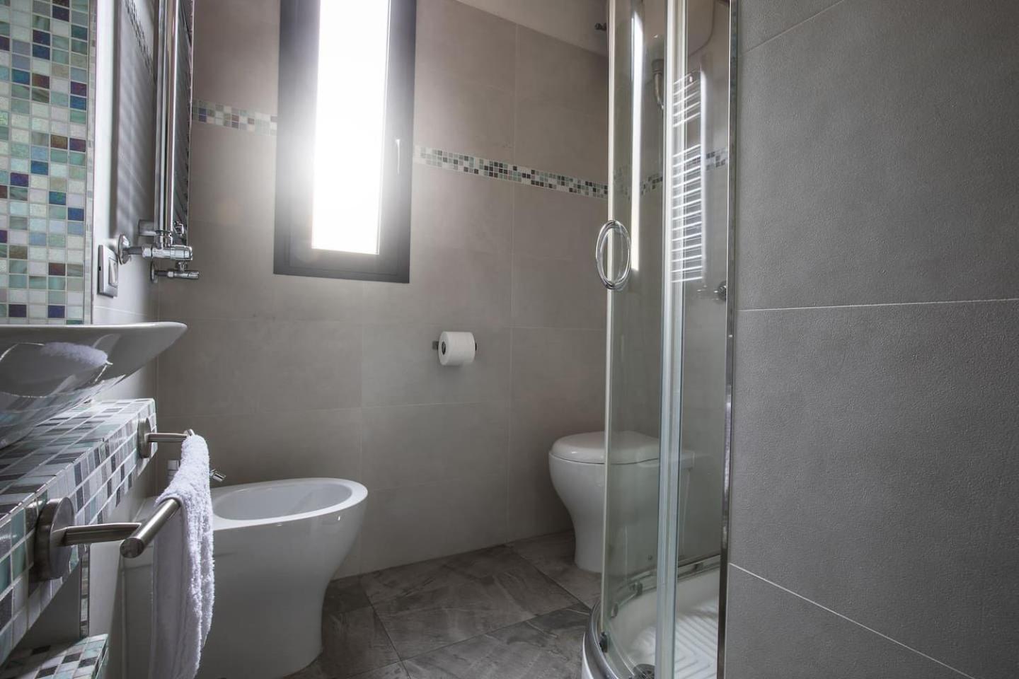 Crispi Deluxe 2 Bedroom โรม ภายนอก รูปภาพ